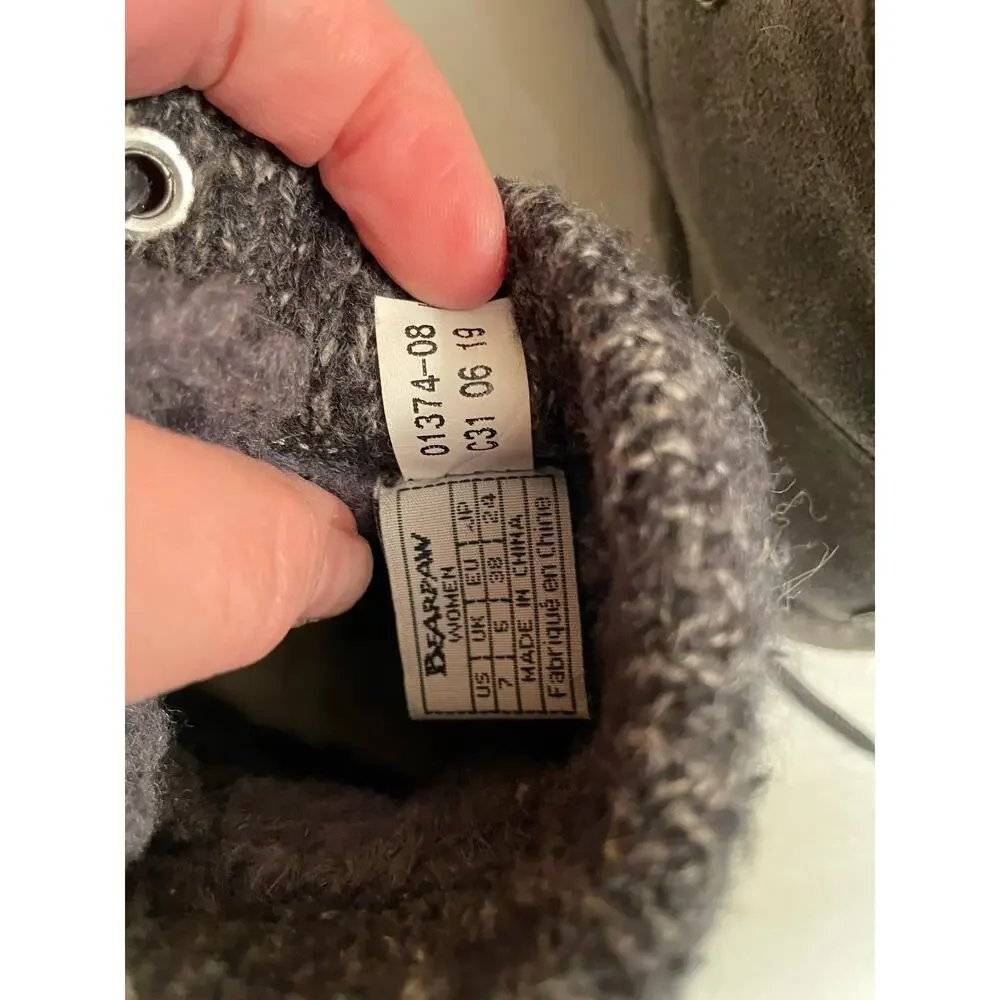Bearpaw women's Ankle boot size 7‎ gray Suede Shoes